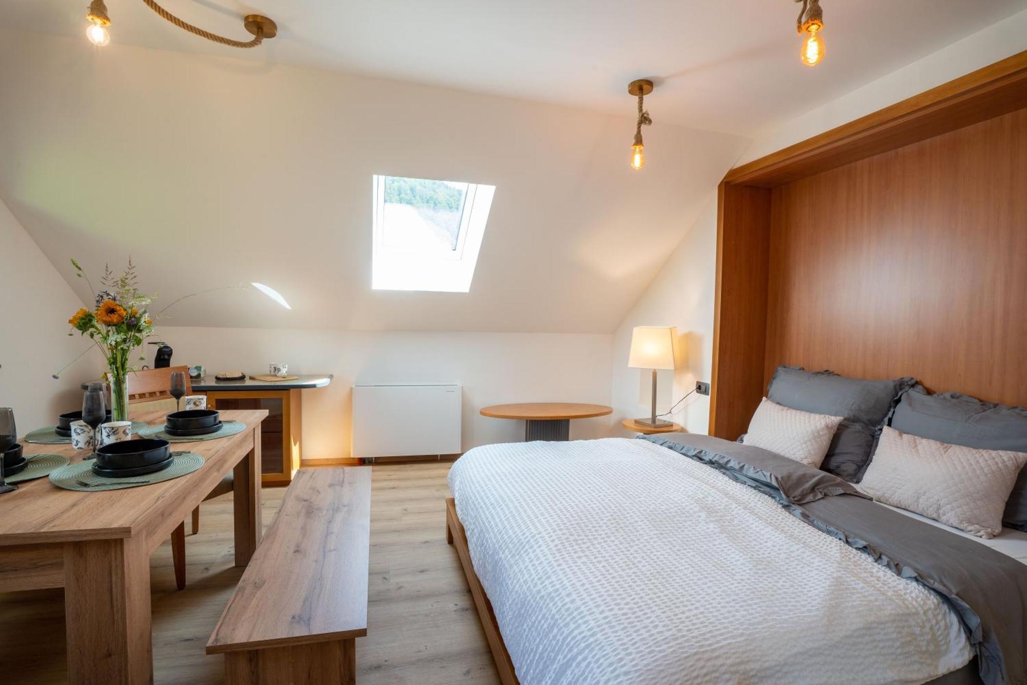 Aparthotel Hom At Vintgar Zgornje Gorje 外观 照片
