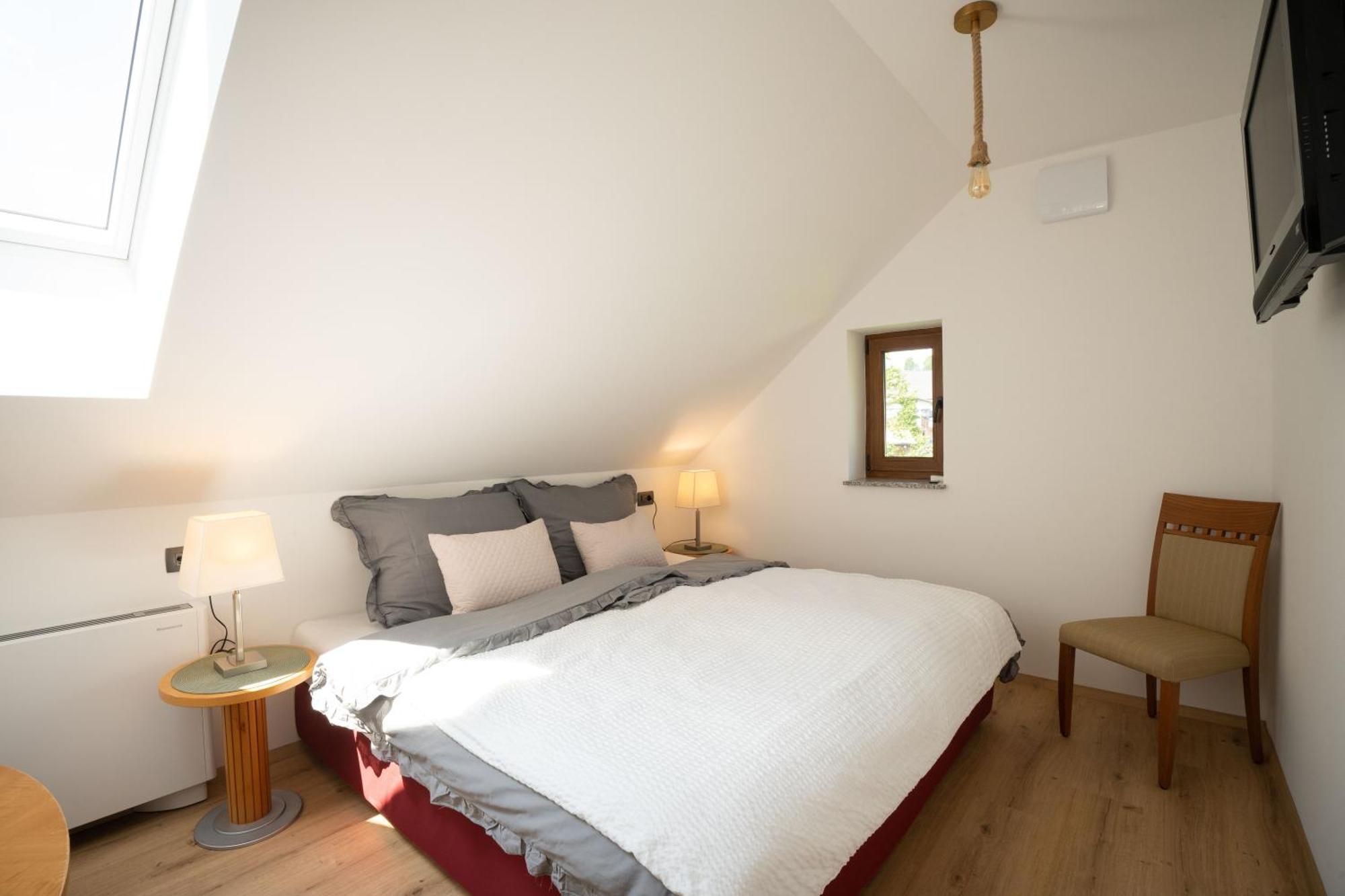 Aparthotel Hom At Vintgar Zgornje Gorje 外观 照片