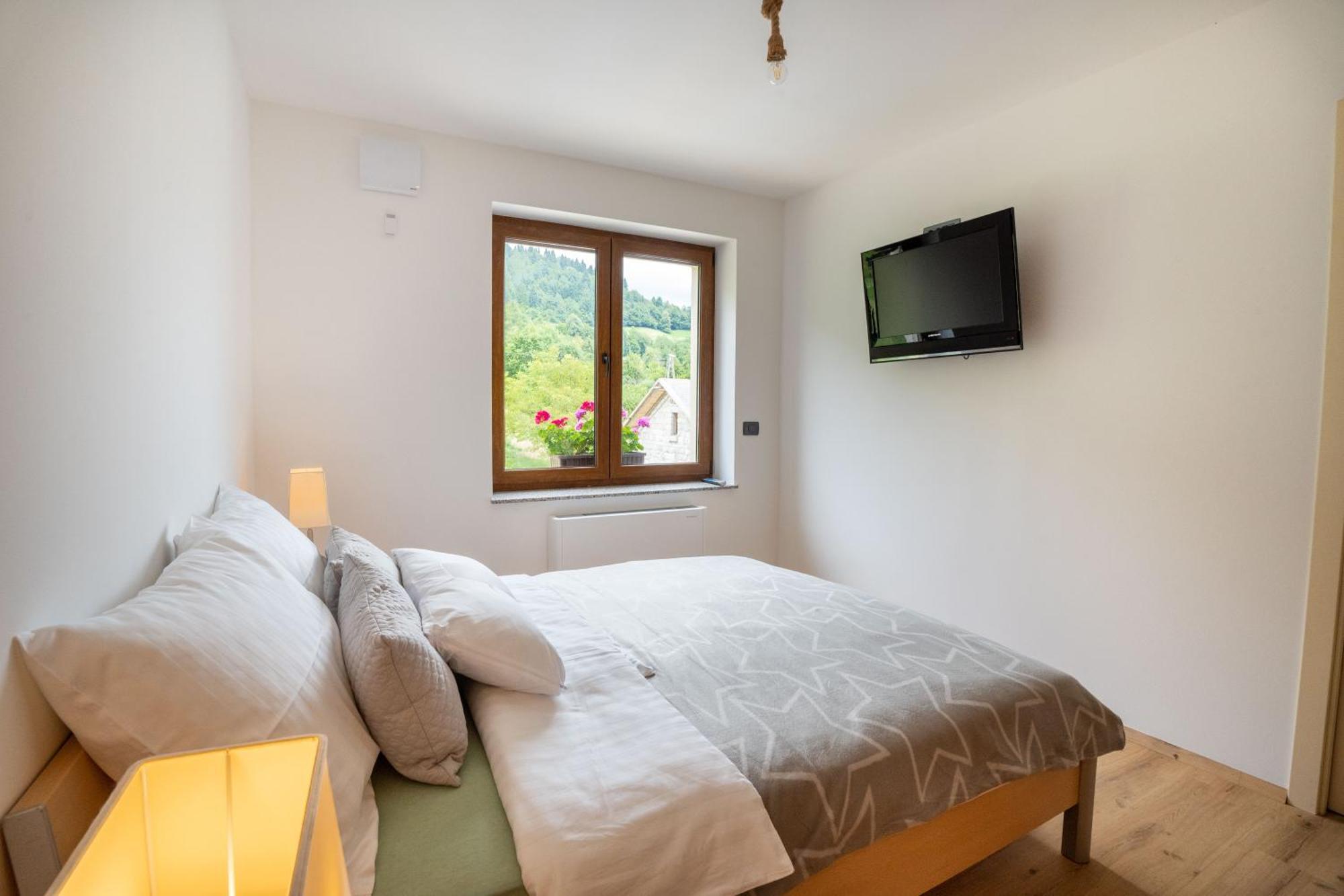Aparthotel Hom At Vintgar Zgornje Gorje 外观 照片