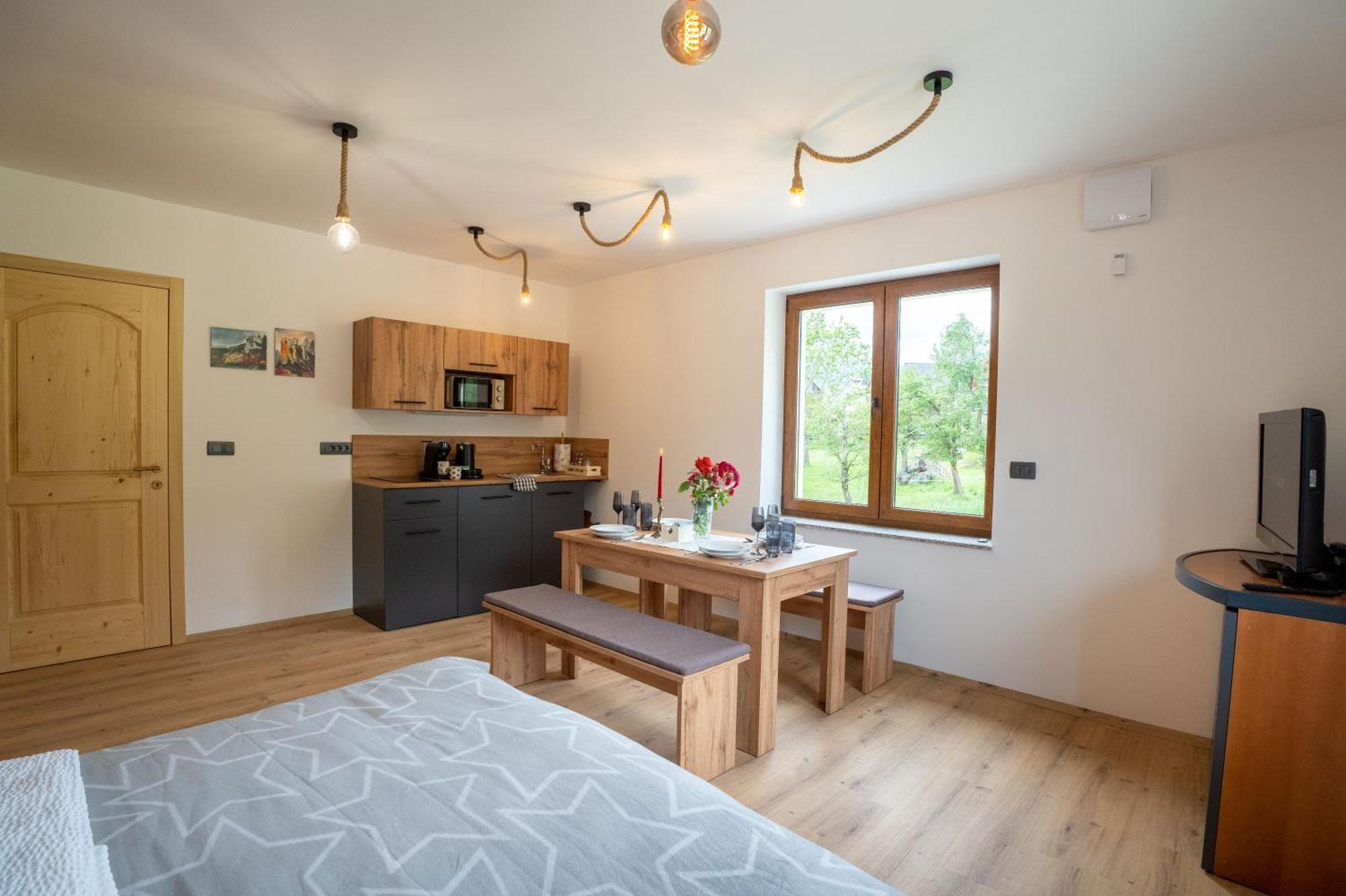 Aparthotel Hom At Vintgar Zgornje Gorje 客房 照片